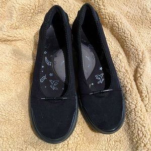 Bzees Women's Slip On Black Dressy Mesh Fabric Size 11M
